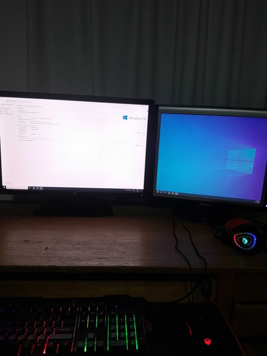 Pc i7 -7700 CPU Radeon RX 580 Series 16 GB SSD 256GB 2X HDD 466 GB