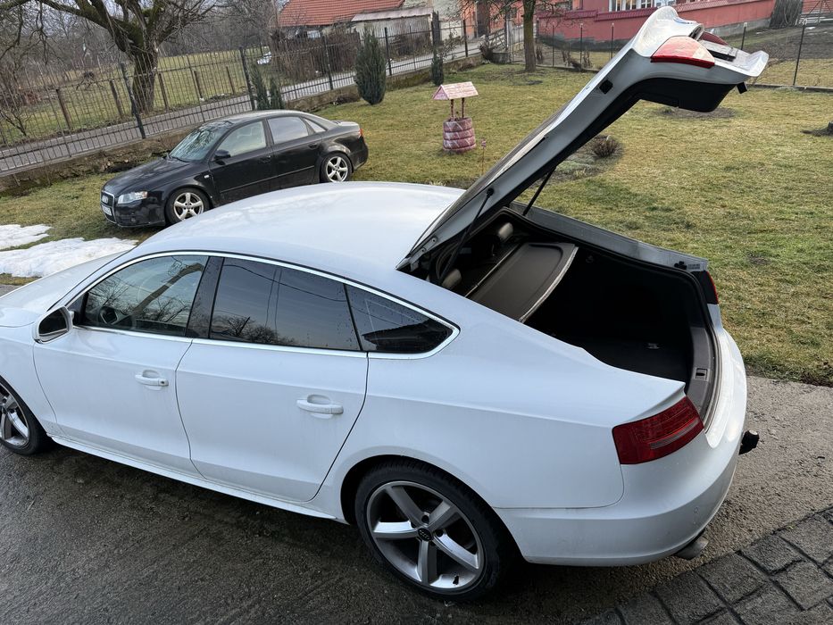Audi A5 benzina 2L tfsi, s line , plafon negru