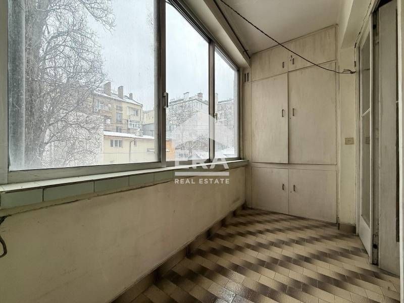 Апартамент за продажба до ул. Московска и катедрала „Свети Александър