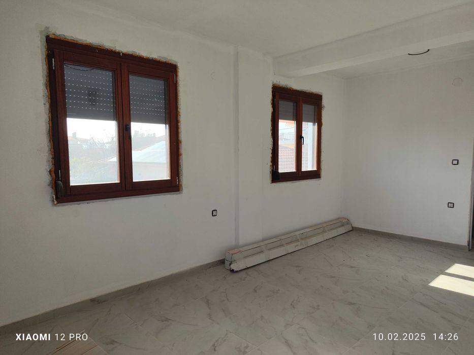 ПРОДАВА Апартамент в Паралия Офринио, Кавала