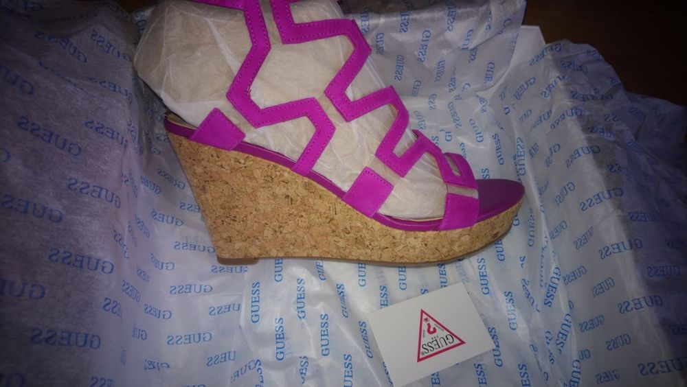 Sandale Guess dama produs nou 38 fuxia