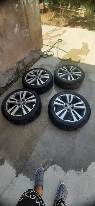 Продам шины lada vesta