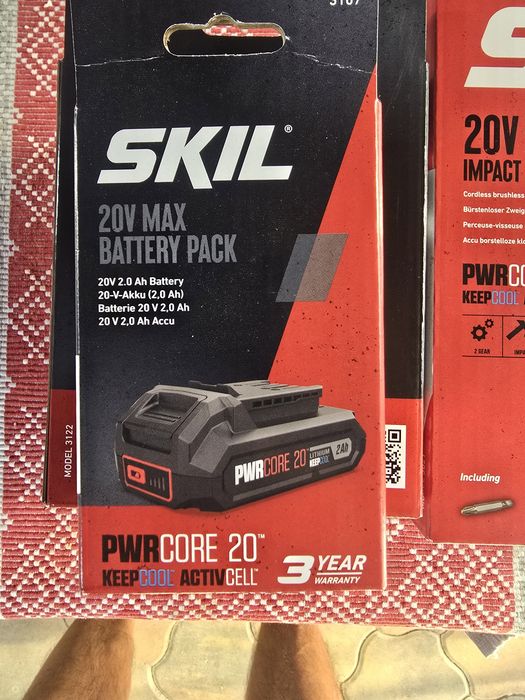Masina cu telecomanda pe acumulator skil