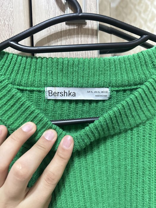 Свитер с бершки, хорошего качетва