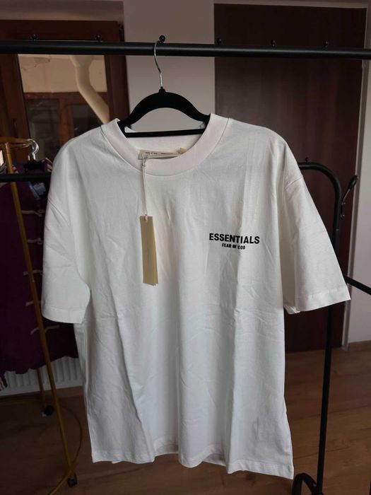 Tricou Essentials