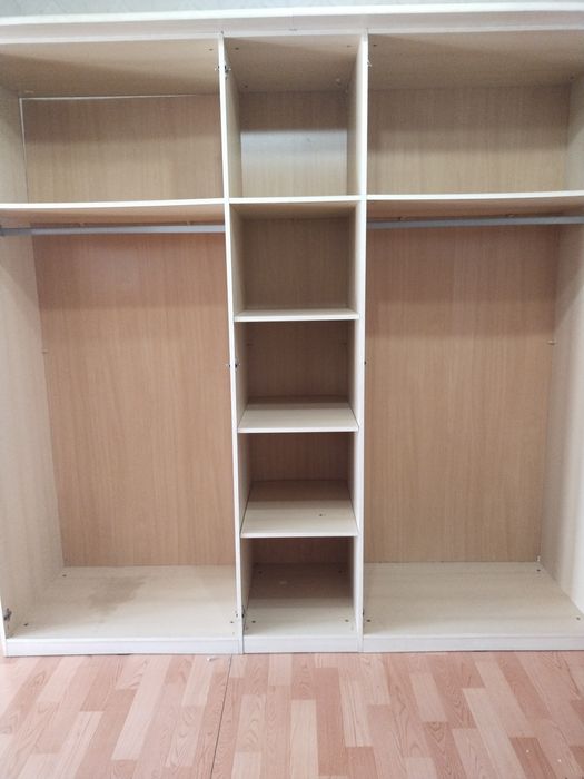 Продам спальный гарнитур двухспальный