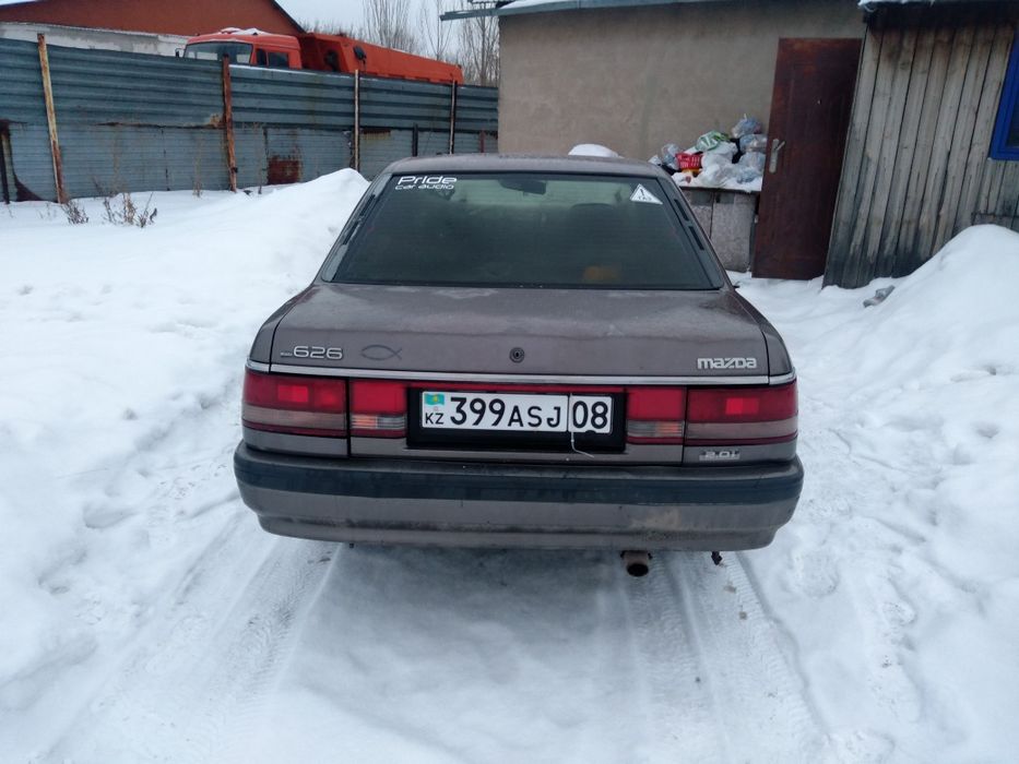 Продам авто мазду 626