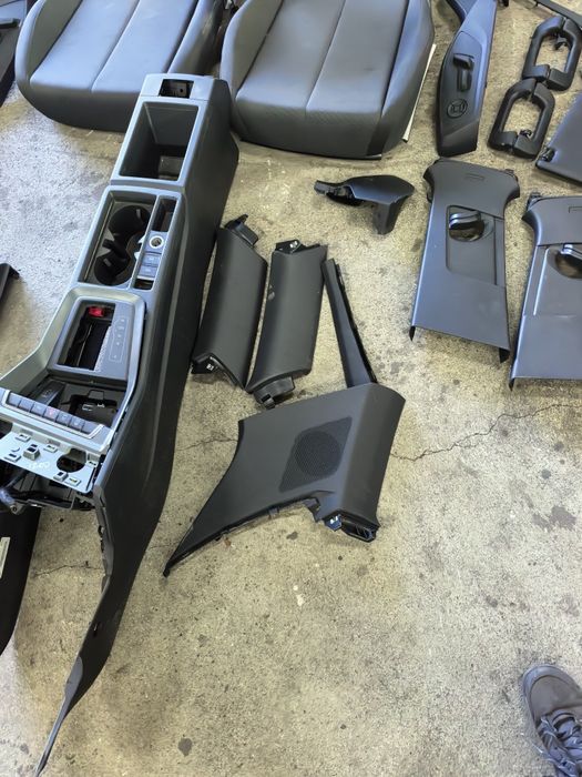 Салон за Audi Q3 F3