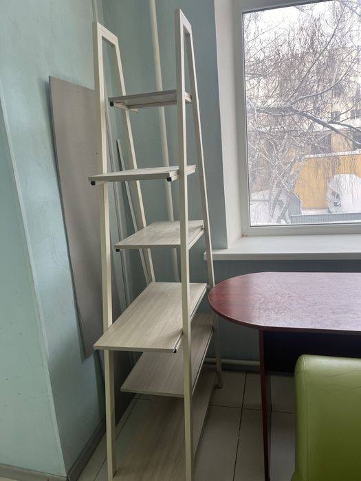 этажерка ,полка для книг