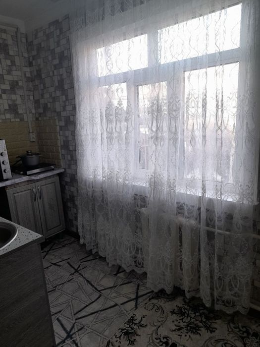 Здам в аренду 1 комнатная кварт  в сергели в спутнике