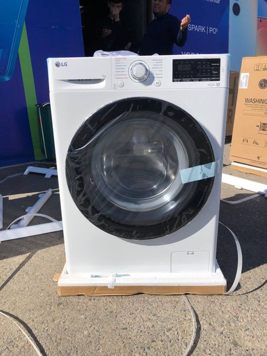 LG Стиральные машины 7 кг модель: F2M5HS6W