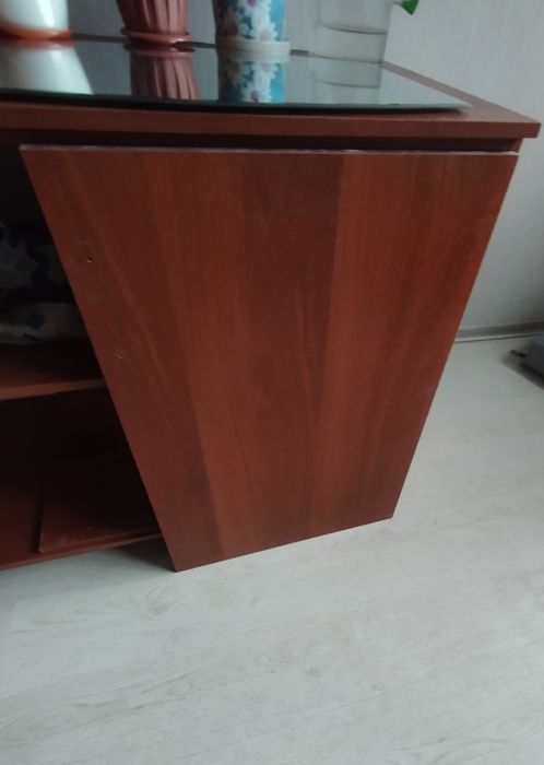 Продам шкаф ,уже дверцы сняли