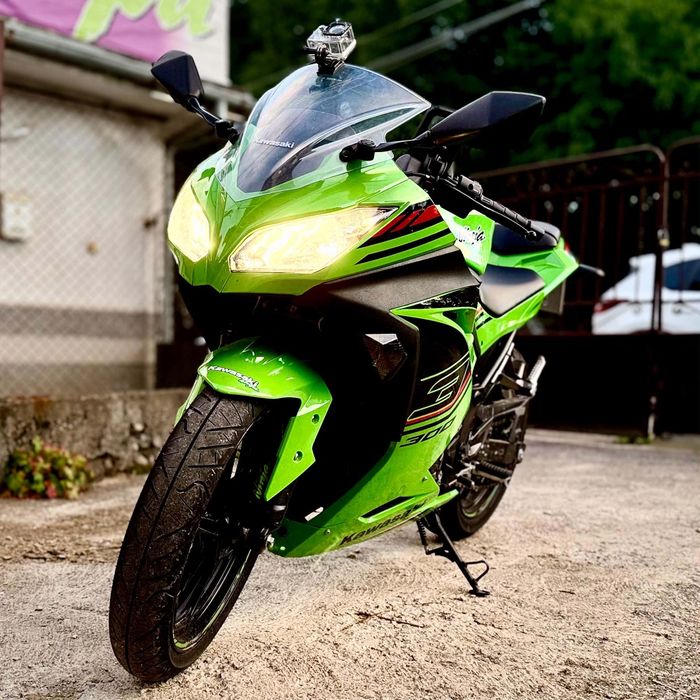 Kawasaki ninja 300