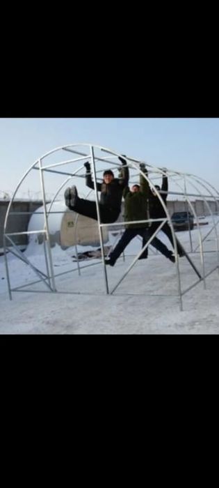 Продам теплицу 3/6 полный комплект