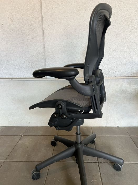Herman Miller Aeron size B