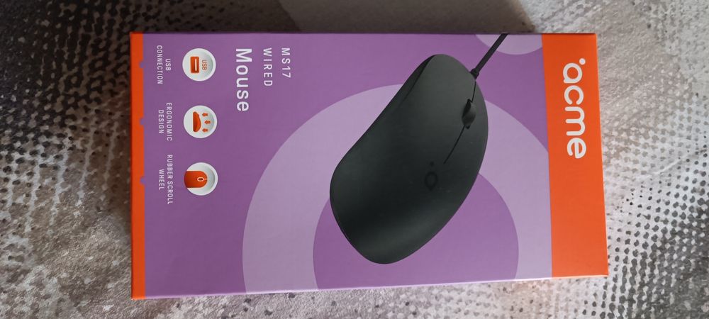 Мишки за компютър чисто нови