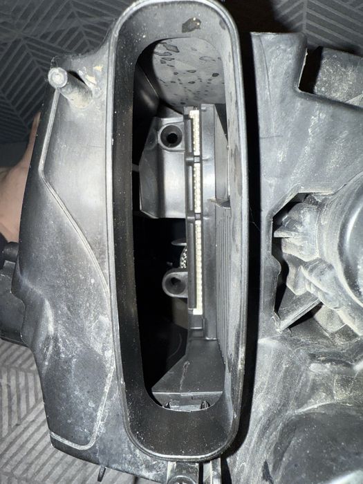 Far stanga bmw seria 3 f30 nonfacelift bixenon adaptiv