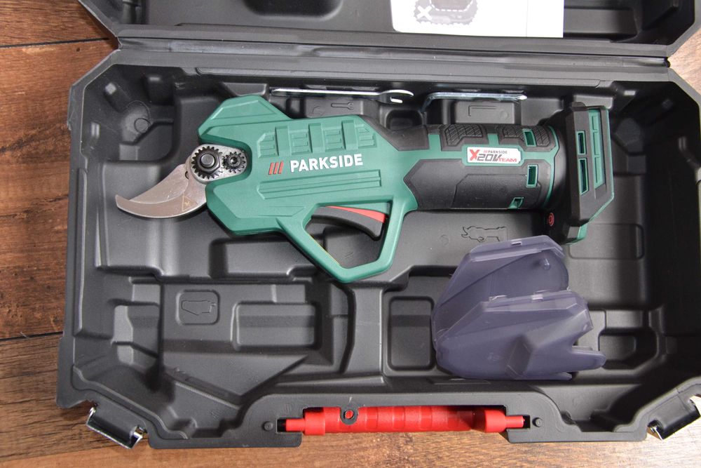 Нова aкумулаторна ножица PARKSIDE 20V