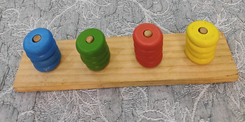 Продаётся счётный материал для дошкольников.состояние идиальное.