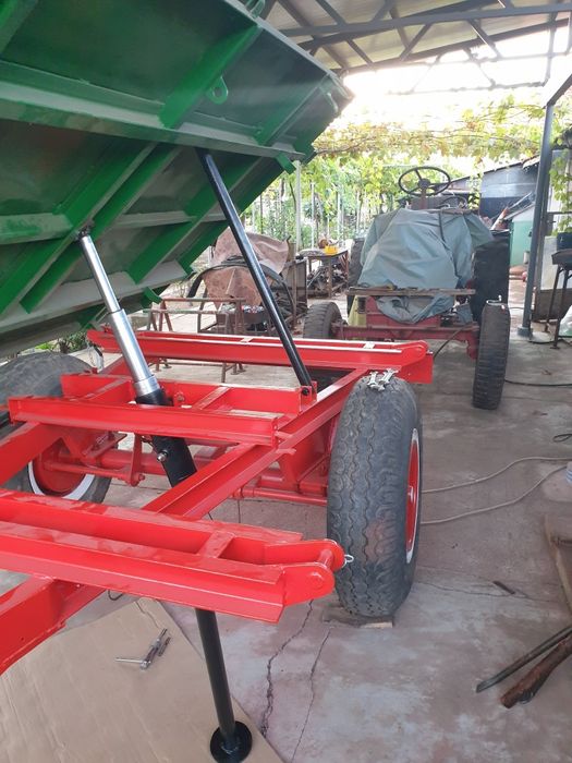 Продавам ремарке