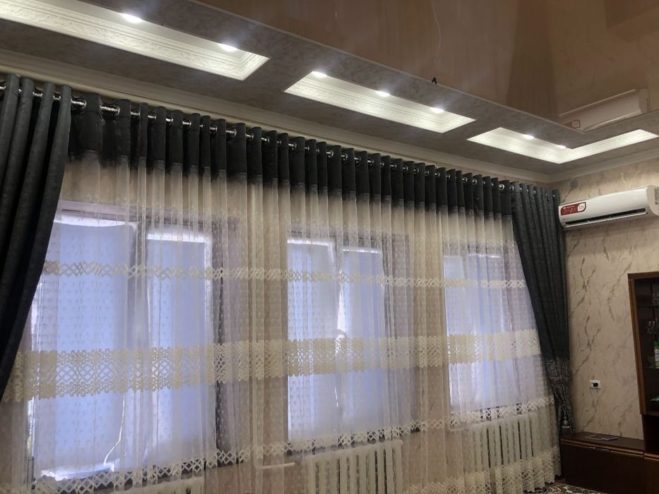 Таййор хамма шароитлари бор (8 сотих) Ховли сотилади.