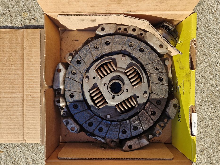 Kit ambreiaj Mitsubishi L200