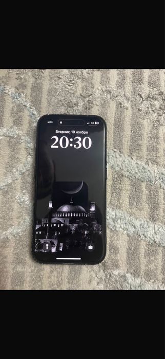 Продам Айфон 15 про 256 гб