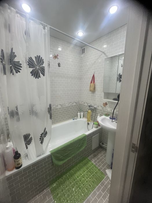 Продам 1 ком квартиру площадь 36,4