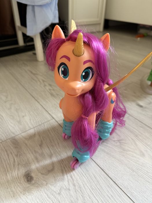 интэрактивная пони