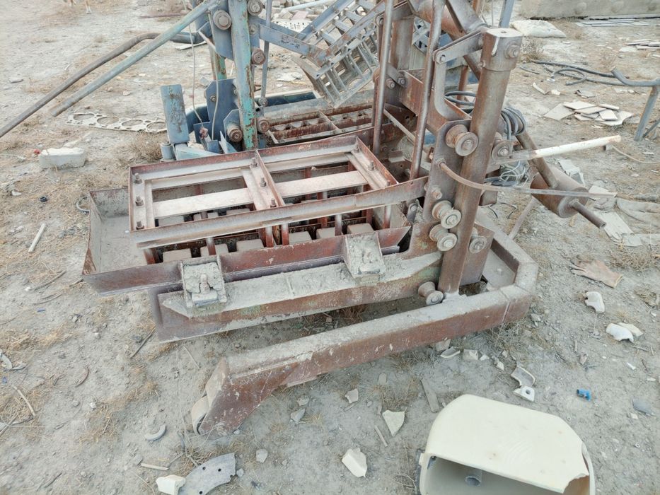 Шлака блок апаратлари сотилади