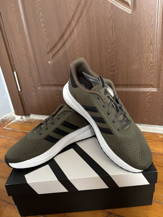 Маратонки Adidas