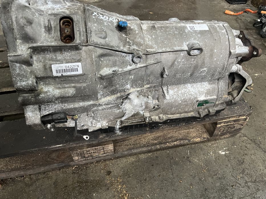 Скоростна кутя бмв ф30/31 335и 306  хибрид ( skorosti bmw f30 hybrid )