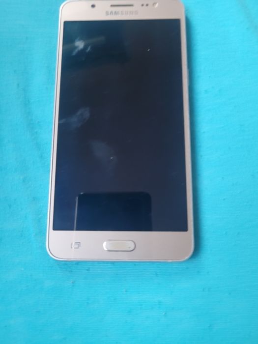 Samsung Galaksi J5