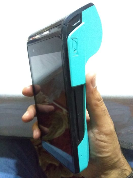 Кассовый аппарат сотилади