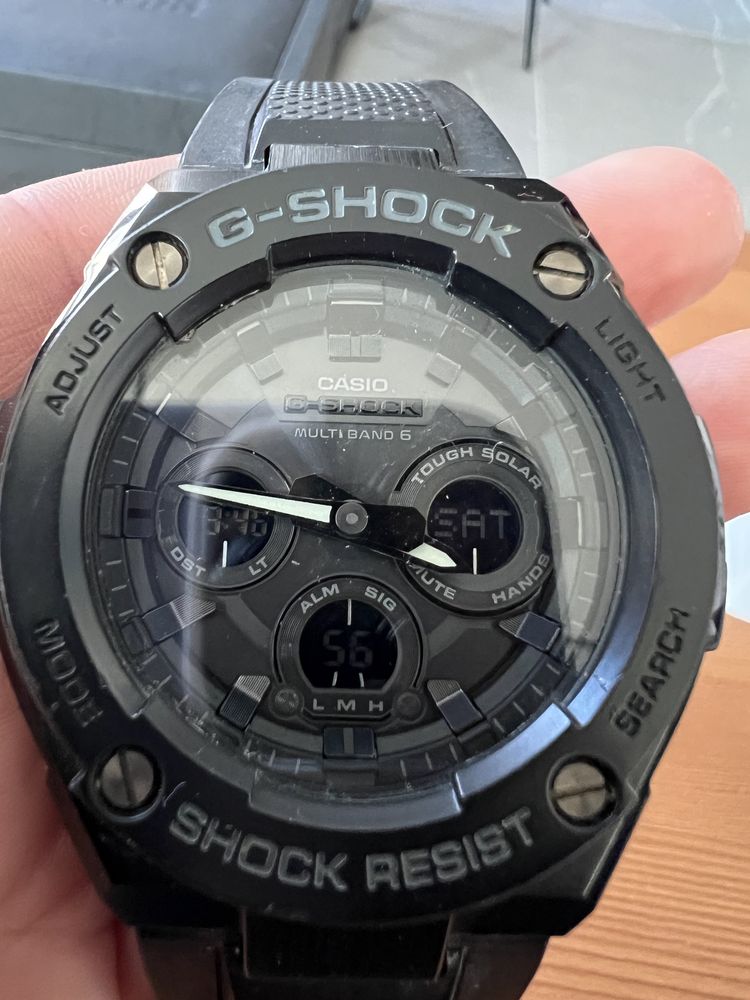 Casio G Shock 5524 GST W300G . OLX.bg
