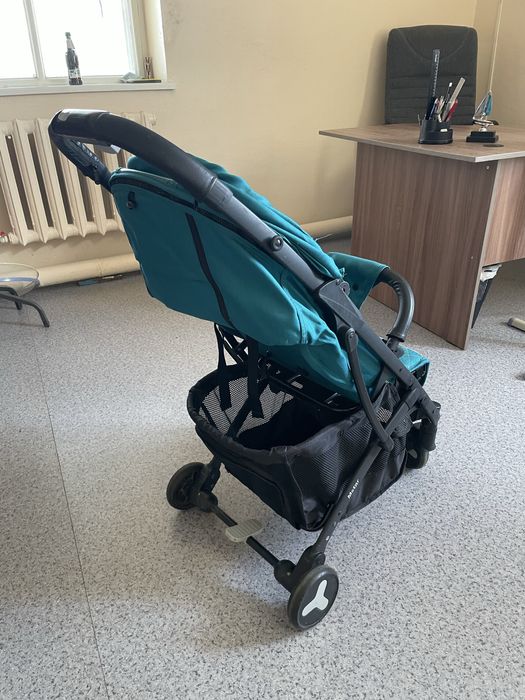 Продам коляску прогулочную