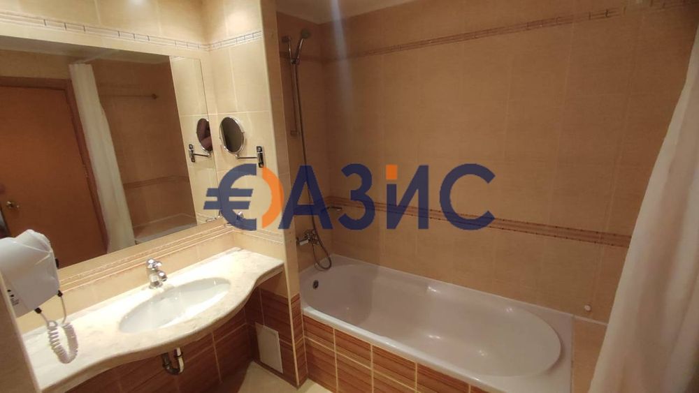 Продава се Двустаен апартамент в к.к. Слънчев бряг - 85 кв.м за 1058 €/кв.м - Снимка #9