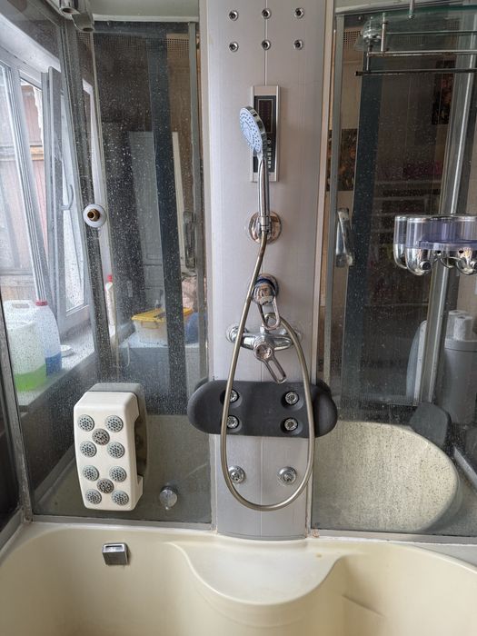 Продам душкабину Б/У 20.000 . Город самовывоз