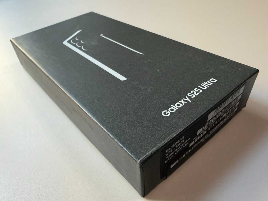 Samsung / Galaxy S25 Ultra 256 Gb / SilverBlue / 100% / Factura