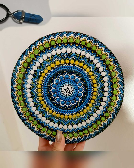 Точково рисувани мандали с акрилни бои!