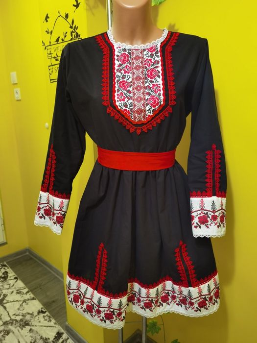 Рокли с народни мотиви