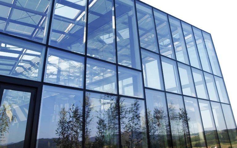 Алюминиевые витражи, перегородки, окна и двери