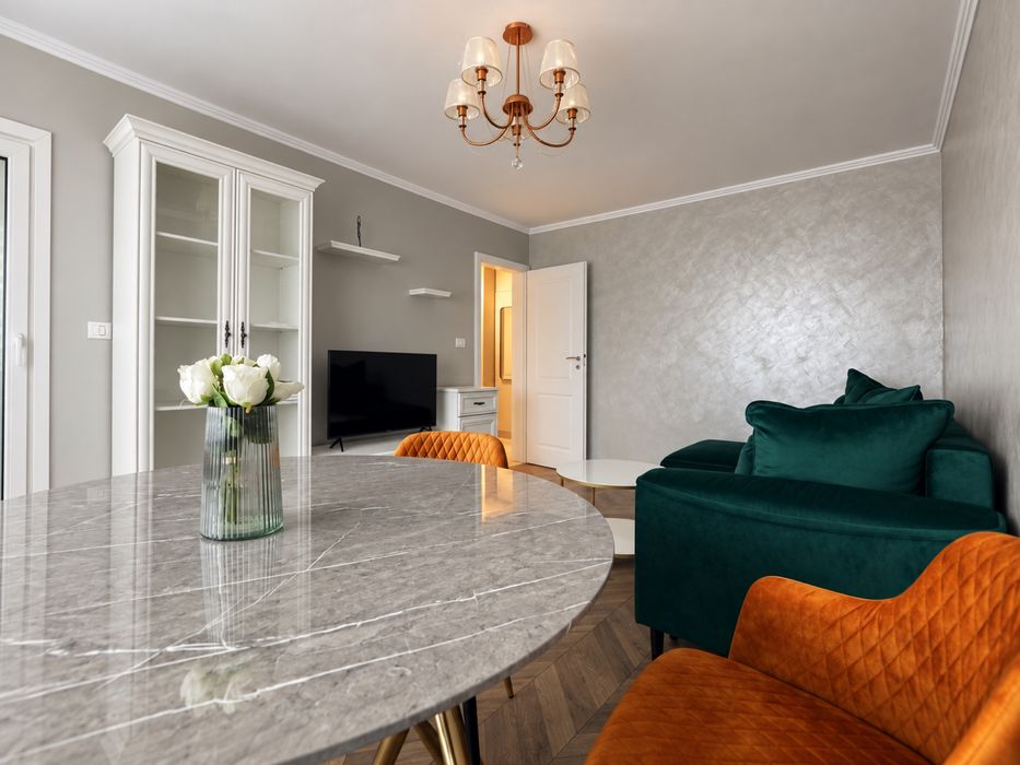 PROPRIETAR – Apartament 3 camere, 67 mp, 2 băi, complet renovat și mobilat, Girocului
