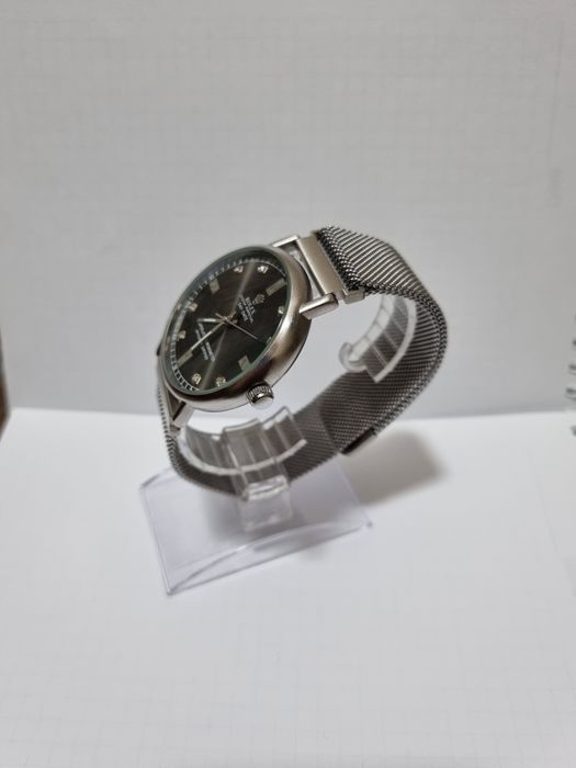 Тонкие часы Rolex