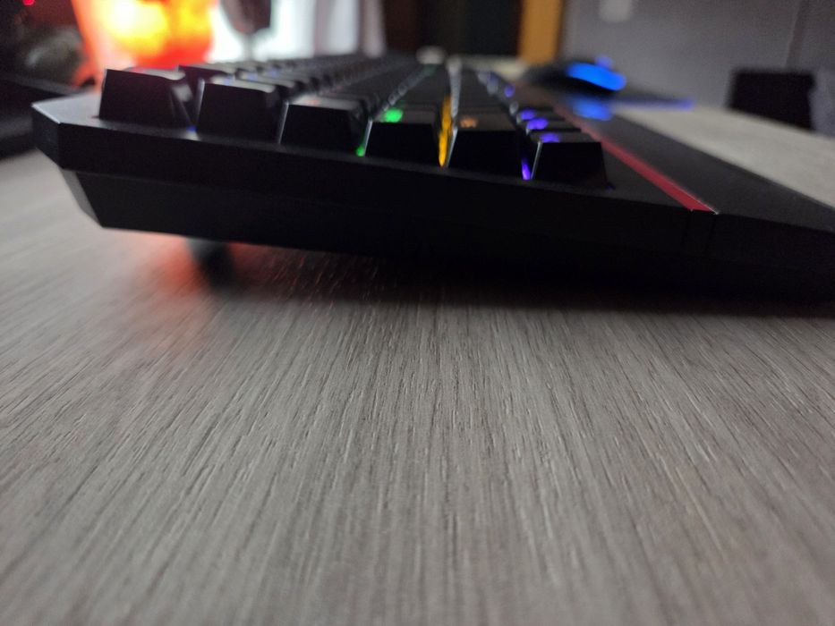 tastatura gaming redragon rgb