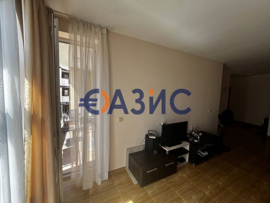Продава се Двустаен апартамент в Свети Влас - 70 кв.м за 722 €/кв.м - Снимка #3