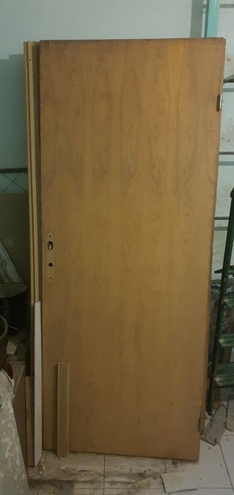 Двери шпонированные