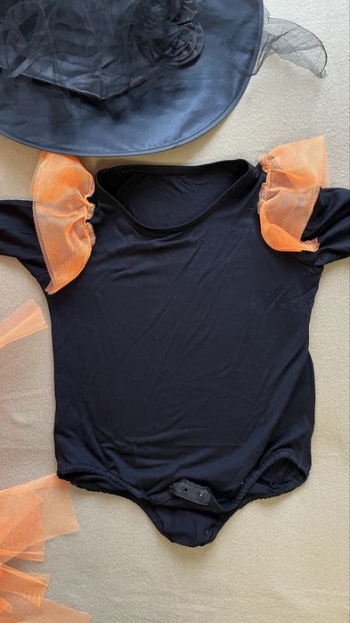 Costum vrajitoare de Halloween