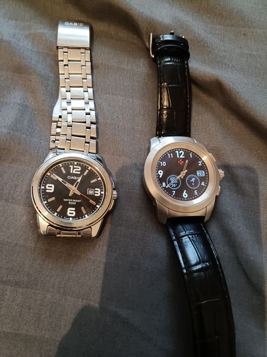 Часы смарт и кварцевый