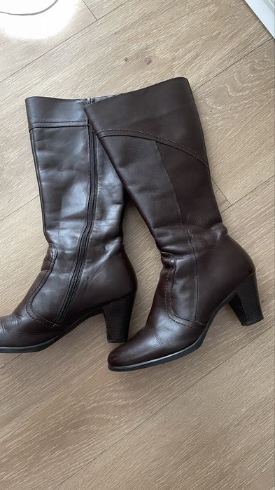 Cizme piele naturala, maro, marime 39, potrivite si la 38 imblanite